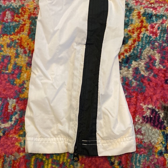 Vintage Tommy Hilfiger windbreaker mesh pants - Picture 4 of 8